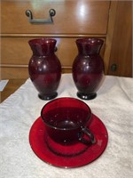 Ruby Red Cup Saucer 2 vases