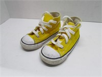 Youth Girls Converse Shoes, Size 9C