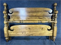 SOLID MAPLE CANNONBALL QUEEN SIZE BED