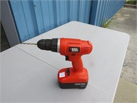Black and Decker Drill w/ battery - Tested