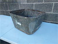 Vintage galvanized wash tub. Rough shape, but