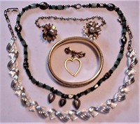 5 Pcs Jewelry Necklaces Bracelet Sweater Clip