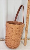 Longaberger basketwith leather hanging handle
