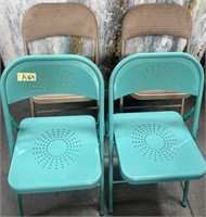 284 - LOT OF 4 METAL FOLDING CHAIRS (A164)
