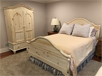 Ethan Allen Two pieces of bedroom furniture