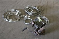 Hand Winch W/ Cable