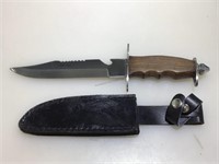 NIB hunting knife