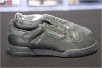 Adidas Yeezy Powerphase Youth 4 Retail$160 NIB