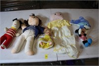 Vintage stuffed animals, dolls