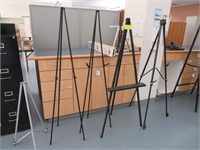LOT OF ASSORTED EASELS