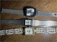 GROUP OF THREE LADIES WATCHES