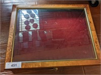 VINTAGE WOODEN AND GLASS DISPLAY BOX 18X14X3