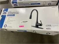 PROJECT SOURCE TUCKER PULL-DOWN KITCHEN FAUCET.