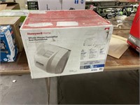 HONEYWELL HOME WHOLE HOUSE HUMIDIFIER AND