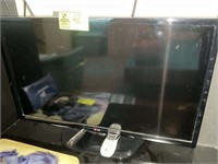LG FLAT SCREEN TELEVISION APPROX 32 IN MODEL 32LN5