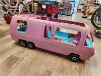 Barbie RV front axle falls out