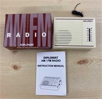Vintage Diplomat AM FM Transistor Radio w/