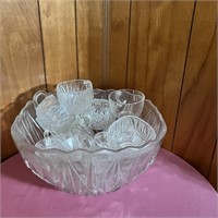 Punch Bowl, Cups