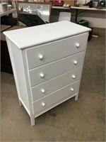 Nice painted 4 drawer chest of drawers. 30 x 16 x