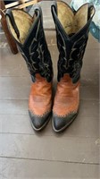 Men’s leather cowboy boots size 11 D