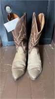Men’s elephant boots, size 11 D