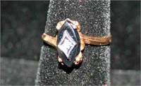 Ladies 10K Antique Ring, 2.0 Grams, Marked,