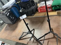 1 LOT (2) GUITAR STAND. (USED)