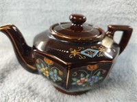 Oriental Tea Pot-4"x6"