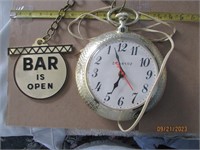 Clock Works Spartus Backward Running Bar Open