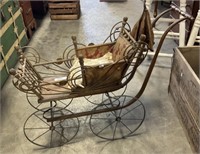 Antique Baby Doll Carriage.