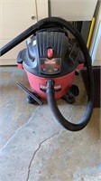 Craftsman 6.0 shop vac with attachments.