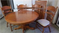 Wooden Dining Table w/4 Chairs & Pads 47" Rd &