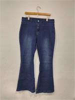 ($26) Pantete Bell Bottom Flare Jeans, XL
