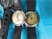 LOT 7 WATCHES