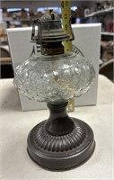 Star pattern oil lamp