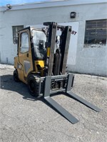 Cat 6,000LB Diesel Forklift