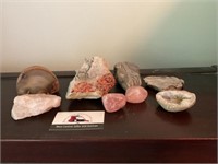 Geodes and collectible rocks