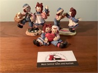 Raggedy Ann and Andy figures
