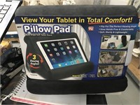 Pillow Pad ipad/tablet stand