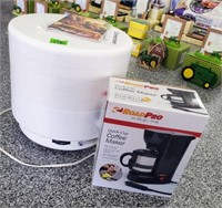 Food dehydrator and quick cup coffee maker