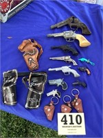 Miscellaneous pistol lot with holsters