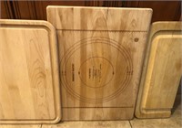 D - LOT OF 3 CUTTING BOARDS (K40)