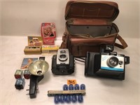 Lot of Vintage Polaroid Cameras, Bag and More