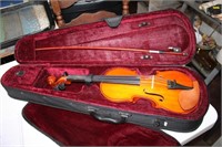 Violin in case- Mendini by Cecilio