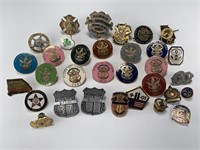 COLLECTION OF VINTAGE PINS POLICE, 9/11, ORGANIZAT