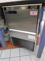 ITV NG 135a UNDERCOUNTER ICE MACHINE