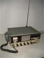 Lafayette HB-400 CB Radio