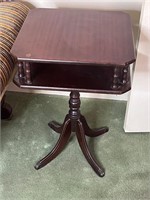 2 tier vintage table