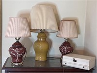 Vintage lamps and jewelry box