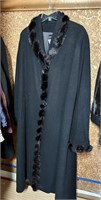 Marvin Richards - Long Mink Fur-Lined Black Coat